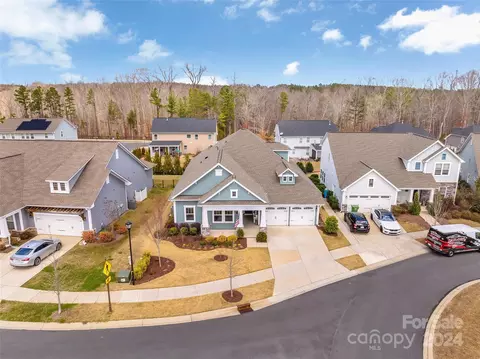 2008 Felts Pkwy, Fort Mill, SC 29715
