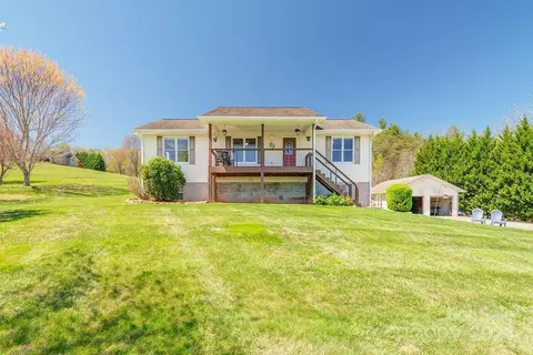 257 Browntown Rd, Leicester, NC 28748