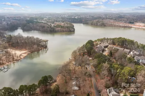 View/Area - 621 Catawba Ave, Davidson, NC 28036 photo 12 of 20