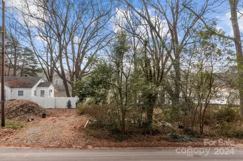 Exterior - 621 Catawba Ave, Davidson, NC 28036 photo 1 of 1