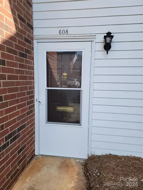 1300 Larchmont 608 Pl #608, Salisbury, NC 28144