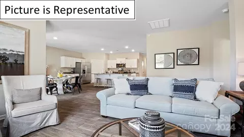 Living - 1909 Vanderlyn St, Monroe, NC 28112 photo 1 of 2