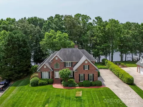 1120 Village Lake Dr, Monroe, NC 28110