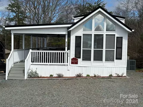 334 Mount View Ln, New London, NC 28127