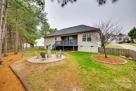 Exterior - 620 Red Hawk Way, Clover, SC 29710 photo 10 of 12