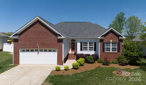 1399 Plantation Hills Dr, Rock Hill, SC 29732