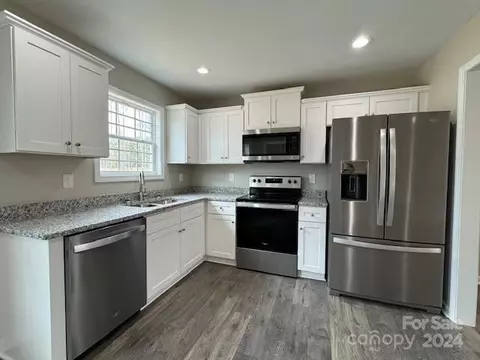 746 Starcliff Cir, Lancaster, SC 29720 photo 4