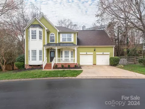 14220 Queens Carriage Pl, Charlotte, NC 28278