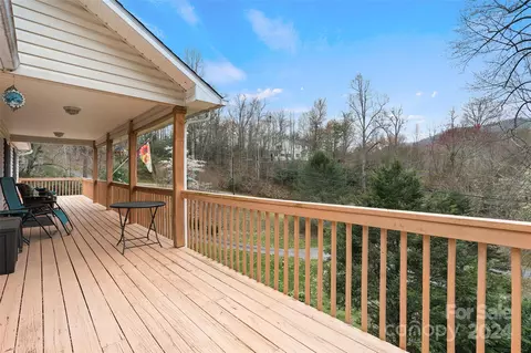 Exterior - 77 Yorkshire Dr, Sylva, NC 28779 photo 3 of 3