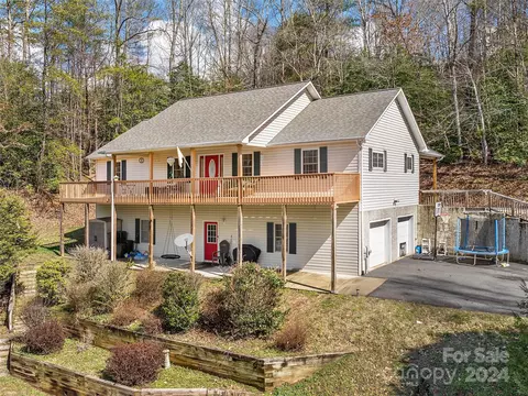 Exterior - 77 Yorkshire Dr, Sylva, NC 28779 photo 1 of 3
