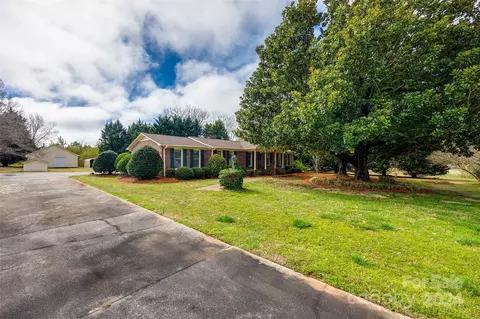 3811 Sherer Rd, Sharon, SC 29742