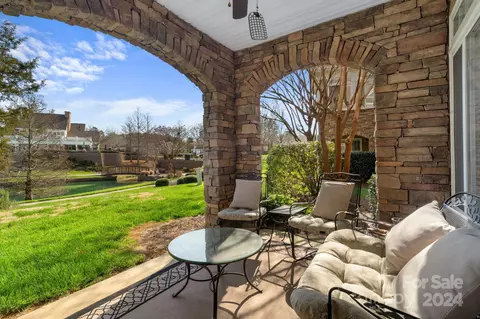 2715 Circa Dr, Matthews, NC 28105