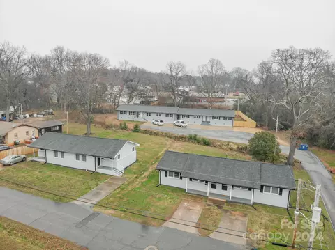 319 Willow Run Dr, Forest City, NC 28043