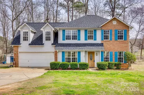 2413 Morningside Dr, Lancaster, SC 29720