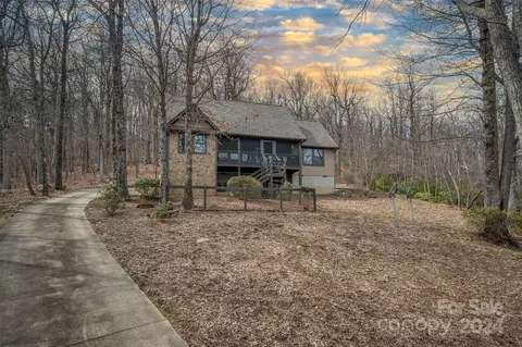 Exterior - 354 Blockaders Den, Columbus, NC 28722 photo 2 of 14