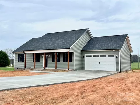 120 Friendship Ct, Taylorsville, NC 28681
