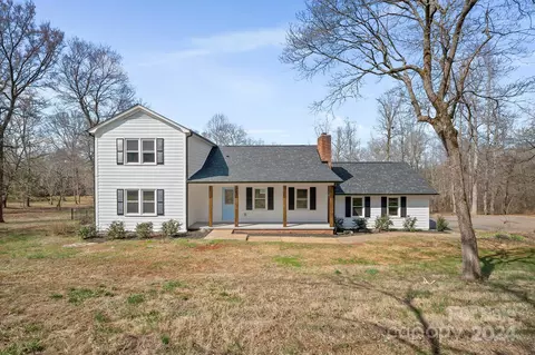 869 Hillard Ln, Lincolnton, NC 28092