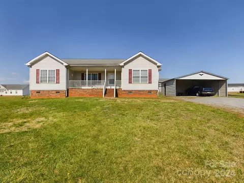 6052 Pointe West Ln, Vale, NC 28168