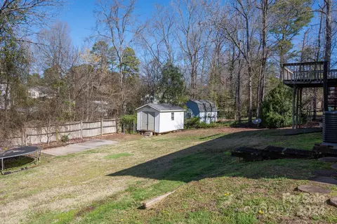 2305 Applegate Dr, Concord, NC 28027 photo 4