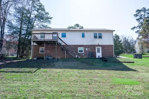 2305 Applegate Dr, Concord, NC 28027 photo 5