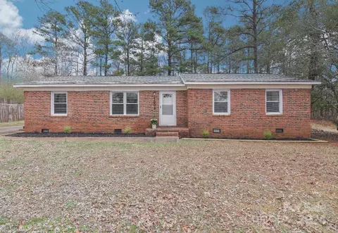 1504 Northwoods Dr, Kings Mountain, NC 28086