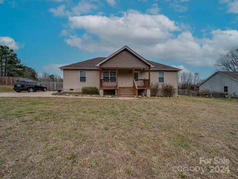 345 Springlake Rd, York, SC 29745