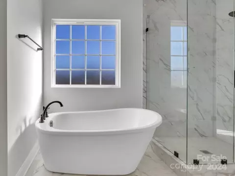 Bath - 1375 Coppergate Dr, Salisbury, NC 28147 photo 3 of 5