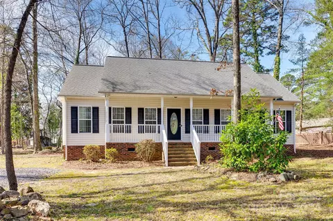 210 Pinewood Ln, Rock Hill, SC 29730