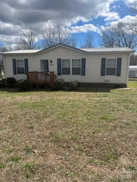 4033 Old Catawba Rd, Claremont, NC 28610