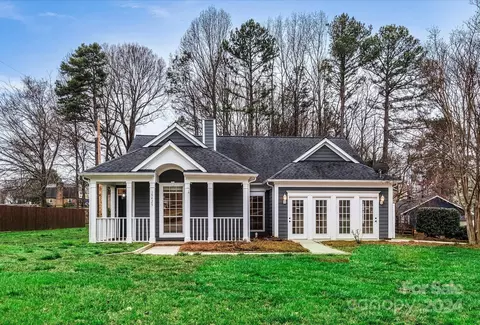19425 Heartland St, Cornelius, NC 28031