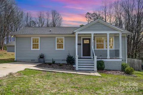 2035 Wilson Ave, Charlotte, NC 28208