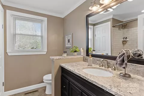 215 6th Ne St NE, Conover, NC 28613 photo 29