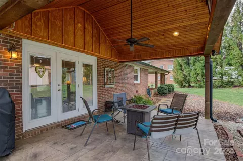 215 6th Ne St NE, Conover, NC 28613 photo 37
