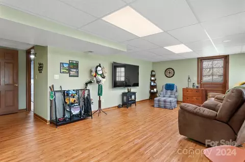 215 6th Ne St NE, Conover, NC 28613 photo 33
