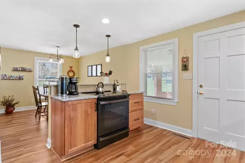 215 6th Ne St NE, Conover, NC 28613 photo 21