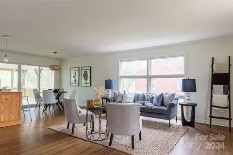 2727 Royston Rd, Charlotte, NC 28208