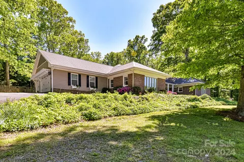 Exterior - 1305 Quail Dr, Monroe, NC 28112 photo 2 of 12