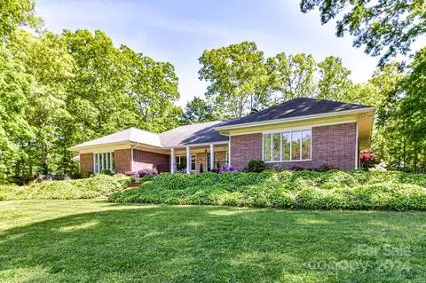 Exterior - 1305 Quail Dr, Monroe, NC 28112 photo 3 of 12