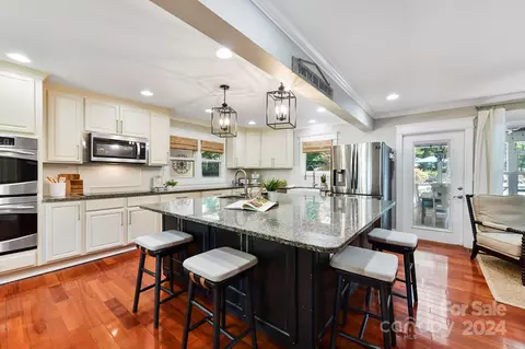 Kitchen - 1305 Quail Dr, Monroe, NC 28112 photo 2 of 5