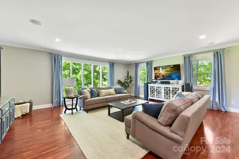 Living - 1305 Quail Dr, Monroe, NC 28112 photo 4 of 6
