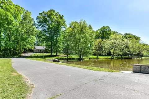 View/Area - 1305 Quail Dr, Monroe, NC 28112 photo 3 of 5