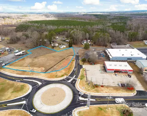 715 Yadkinville Rd, Mocksville, NC 27028