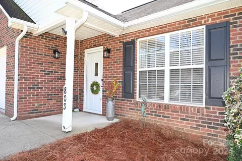 803 Whetstone Sw Pl SW, Conover, NC 28613 photo 3