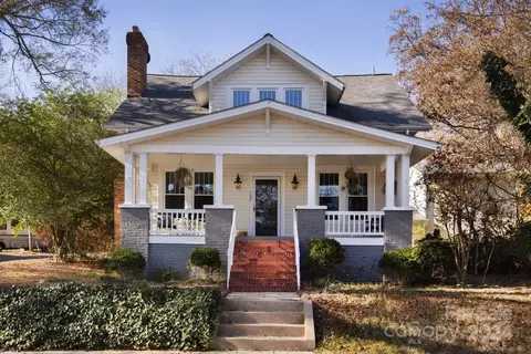 103 Patterson St, Statesville, NC 28677
