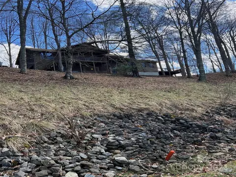 203 Valle 6 Dr #6, Burnsville, NC 28714