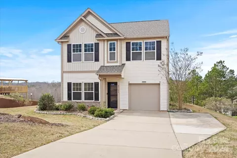 2308 Stonehaven Dr, Albemarle, NC 28001
