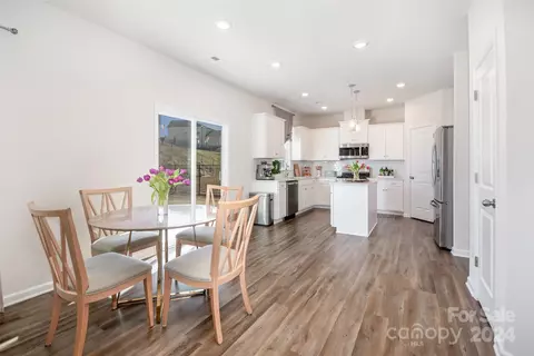 Dining - 1670 Loggerhead Dr, Lancaster, SC 29720 photo 3 of 3