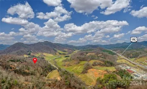 201 Pinnacle Rd, Burnsville, NC 28714