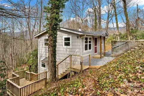 228 Barrett 15-16 Rd #15-16, Sylva, NC 28779