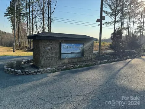 Larkspur 1131, Troy, NC 27371